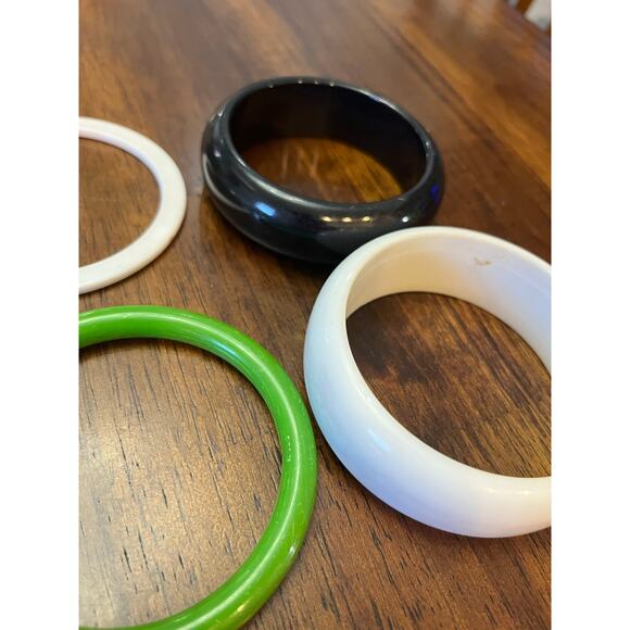 Vintage lucite bracelet Lot of 7 - Picture 2 of 4